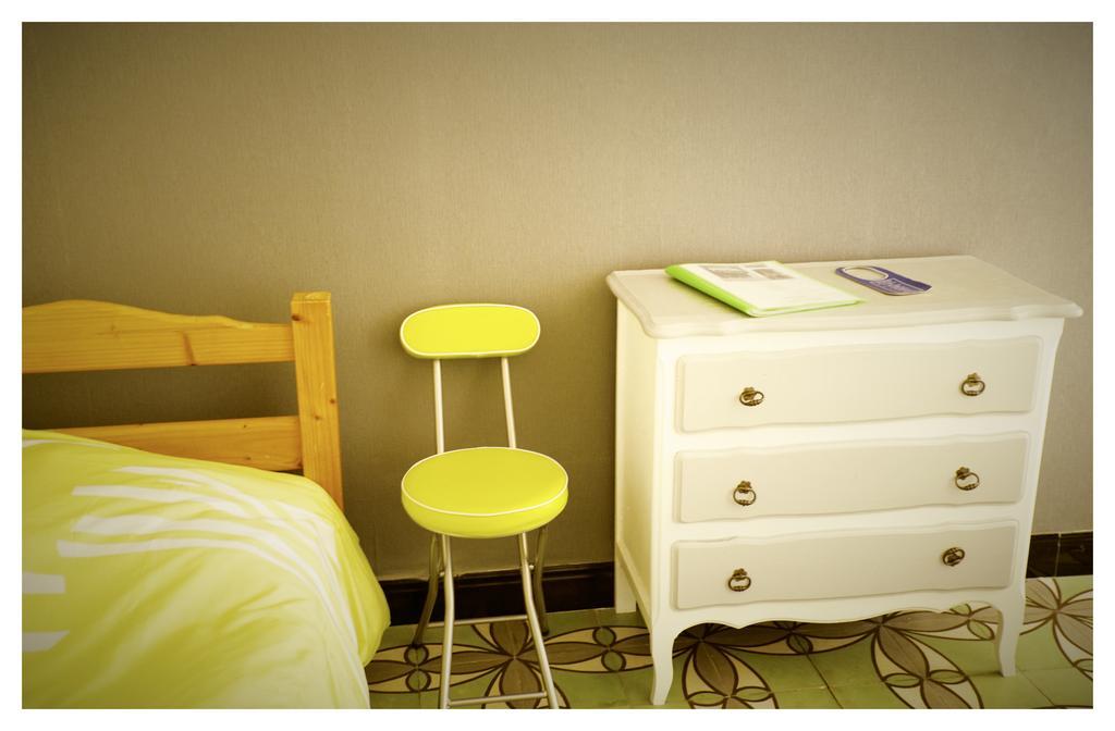 Hotel Le Centre 르불루 외부 사진