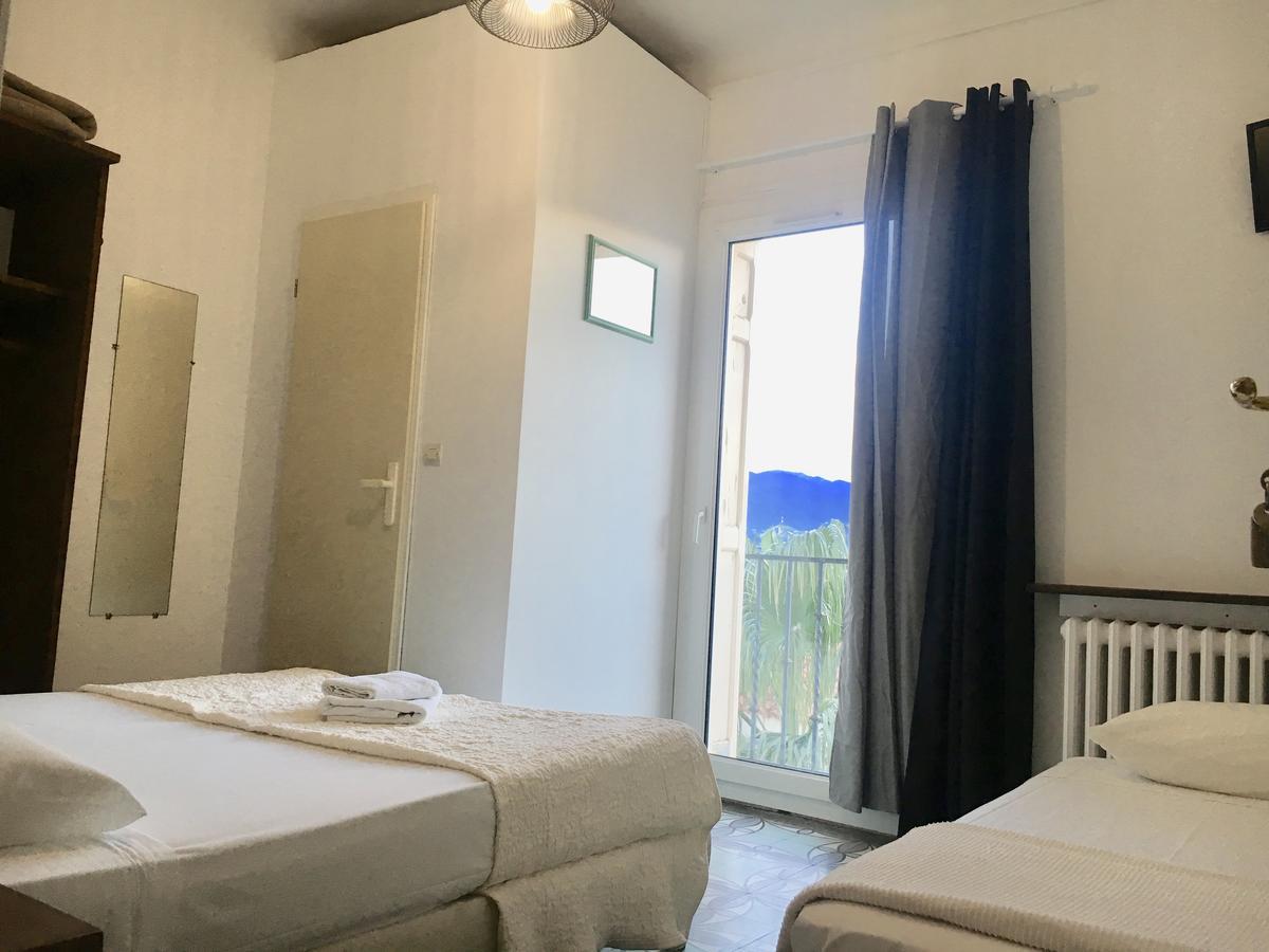 Hotel Le Centre 르불루 외부 사진