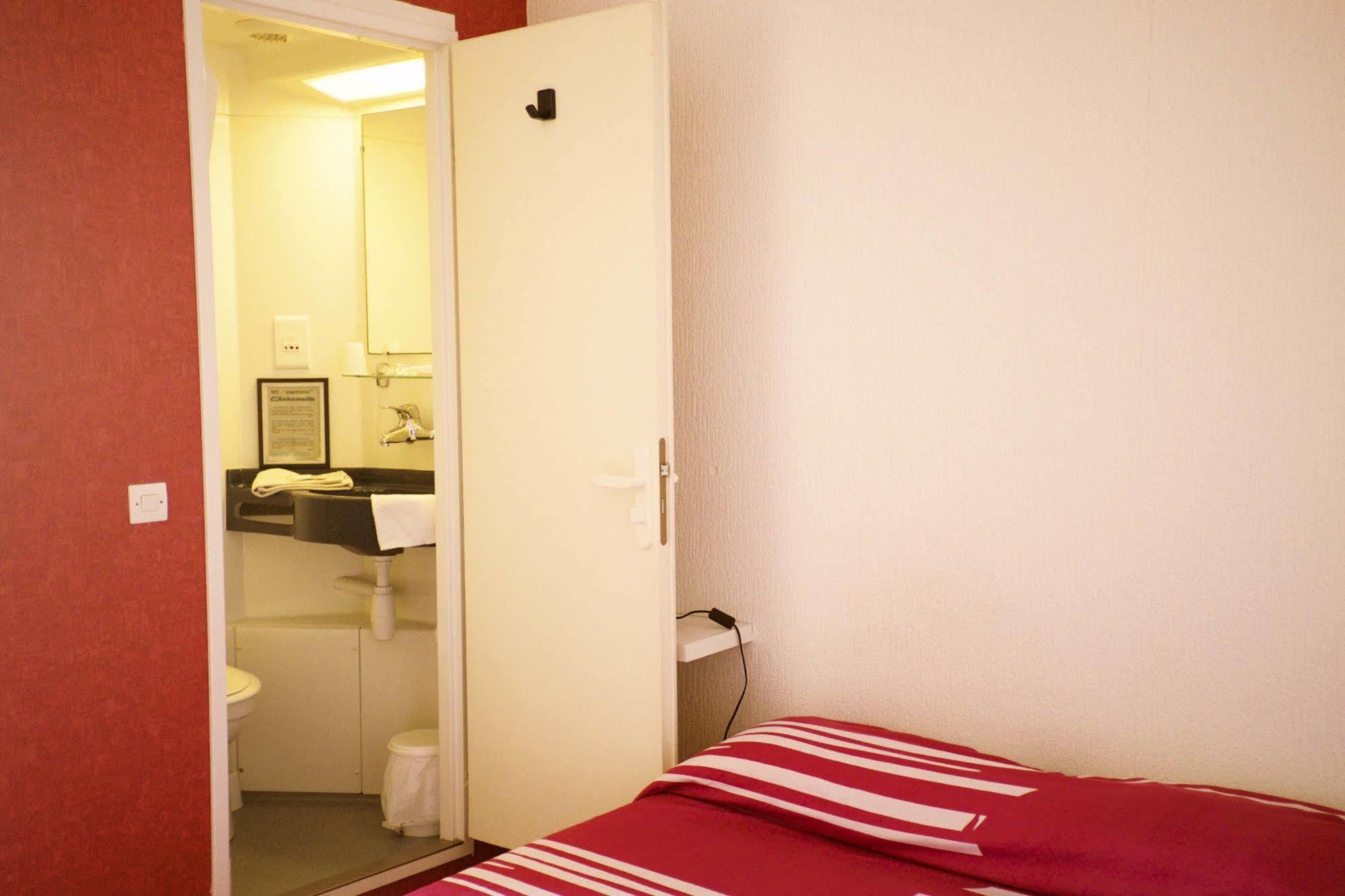 Hotel Le Centre 르불루 외부 사진