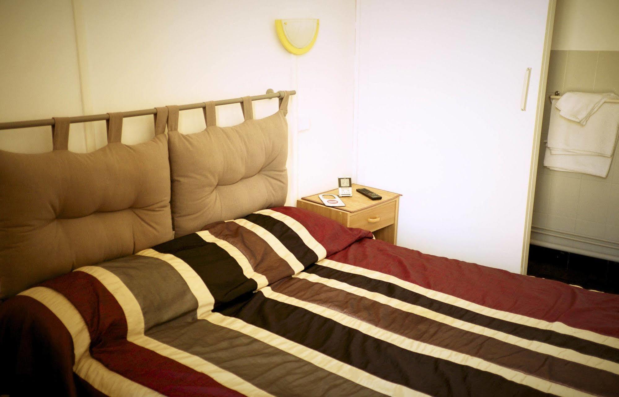Hotel Le Centre 르불루 외부 사진