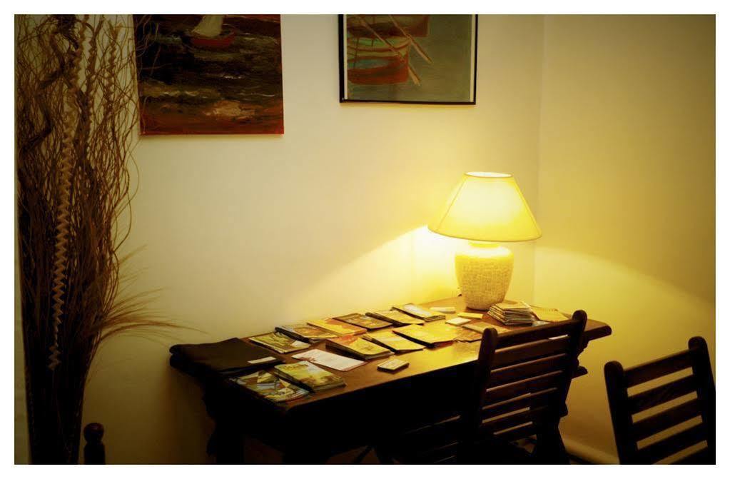 Hotel Le Centre 르불루 외부 사진