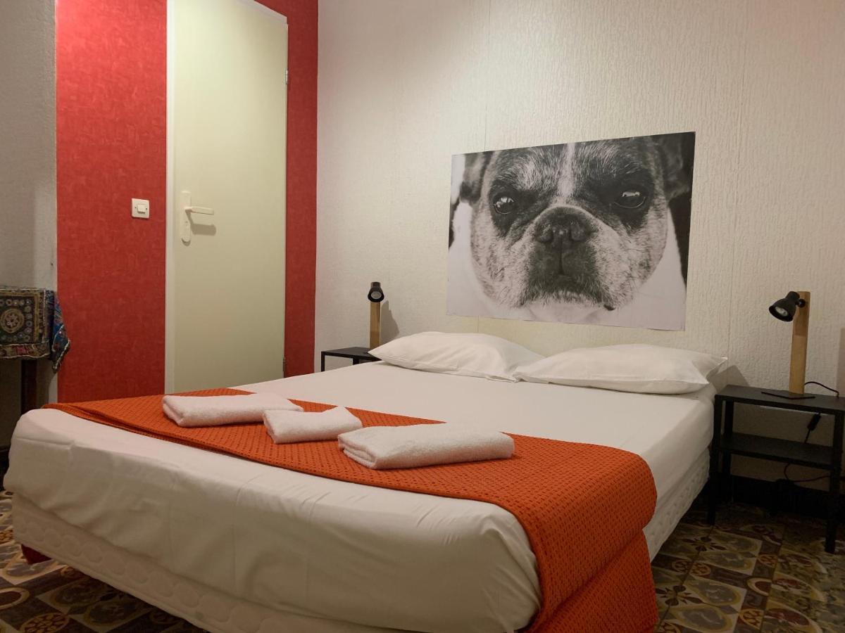 Hotel Le Centre 르불루 외부 사진